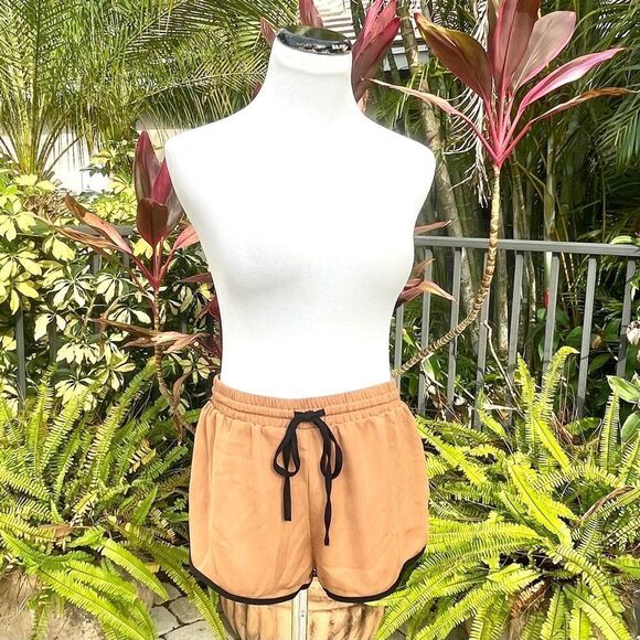 Forever 21 Lounge Shorts - Picture 3 of 7